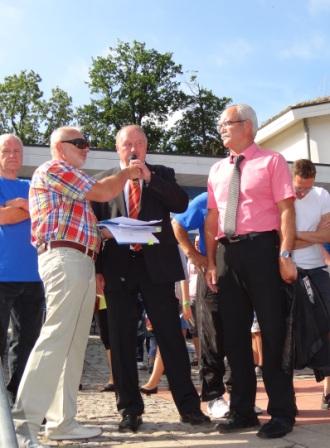 Bilder vom Festumzug aus Anlass des Jubilums 150 Jahre organisierter Sport in der Bernsteinstadt  Ribnitz-Damgarten am 24. August 2013 . Foto: Eckart Kreitlow