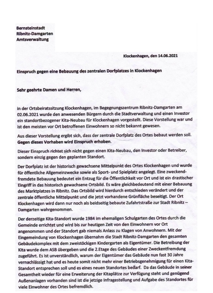 Einspruch und gegenwrtige Unterschriftensammlung von Brgerinnen und Brger des Ribnitz-Damgartener Ortsteils Klockenhagen gegen die geplante Bebauung des Dorfplatzes in Klockenhagen -  Per 9.07.2021 lagen bereits 187 Unterschriften von Brgerinnen und Brger des Ribnitz-Damgartener Ortsteils Klockenhagen, die unmittelbar am Dorfplatz oder in dessen Nhe wohnen, vor, die sich  nachfolgend zum zuvor aufgefhrten Einspruch gegen die geplante Bebauung des Dorfplatzes in Klockenhagen in Unterschriftslisten eingetragen hatten.